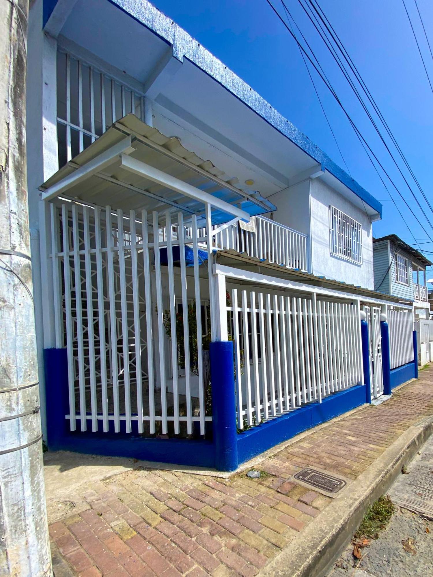 Miss Yasmin Place San Andres  Exterior photo